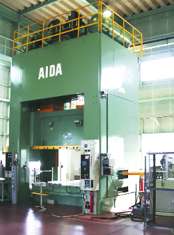600ton�����N���[�V�����v���X AIDA SMX-�U-L2-6000