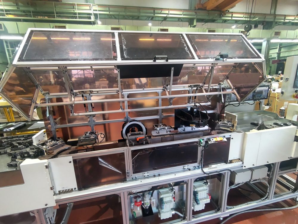 自社製の画像検査機