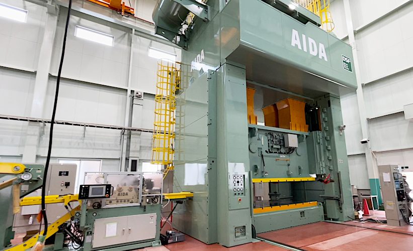 AIDA 1300トンサーボプレス DSF-S4-13000