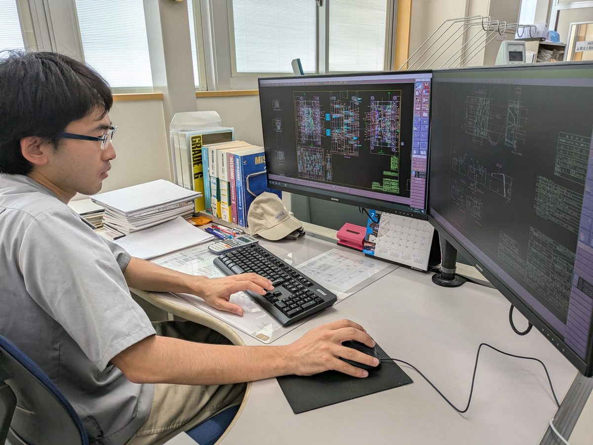 プレス金型の設計・解析