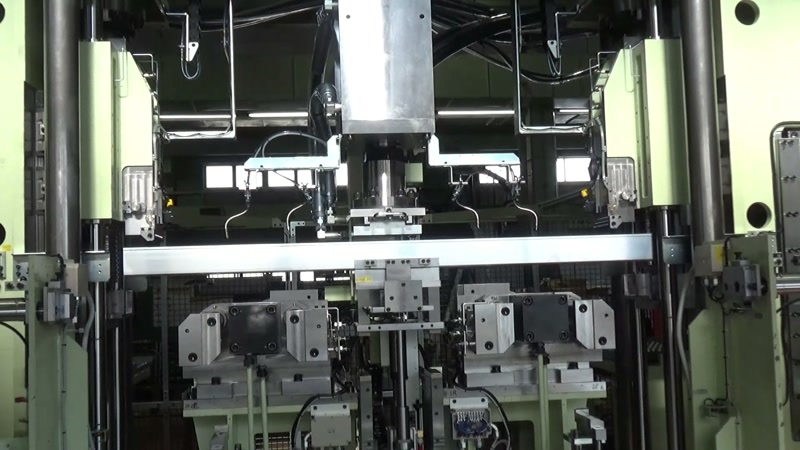 ベンダー曲げ加工機の動画